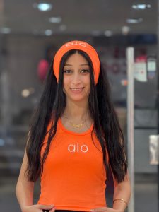 ⁦توب تطريز حروف اماميه مع بندانه⁩ - الصورة ⁦2⁩