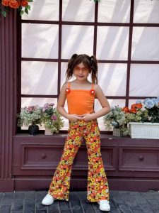 3D Flowers Top &Floral Print Flare Pants - Image 2