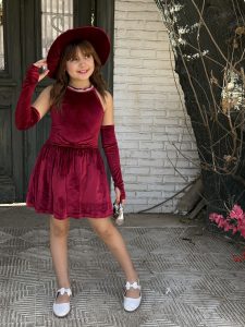 ⁦فستان قطيفه منفوش اكمام منفصله مع شابوه⁩ - الصورة ⁦4⁩