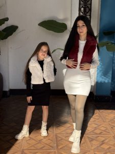 Faux Fur Cropped Vest - Image 5