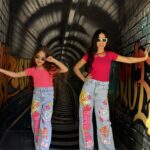 Fashionable Ripped Colorful Graffiti Print Baggy Blue Denim Jeans