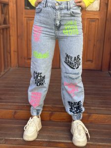 Fashion Letters Print High Waist Jeans - Image 2