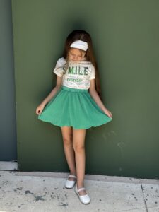 Smile Print Short Sleeve T-Shirt & Ruffle Hem Skirt - Image 2