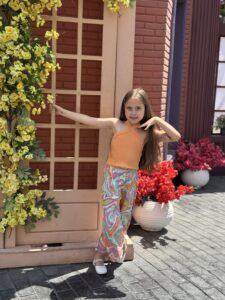 Rib Crossed Halter Top & Floral Print Woven Pants 2 Pieces Set - Image 3