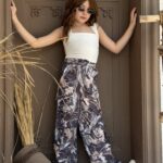2pcs Basic Tank Top & Camouflage Pants Set