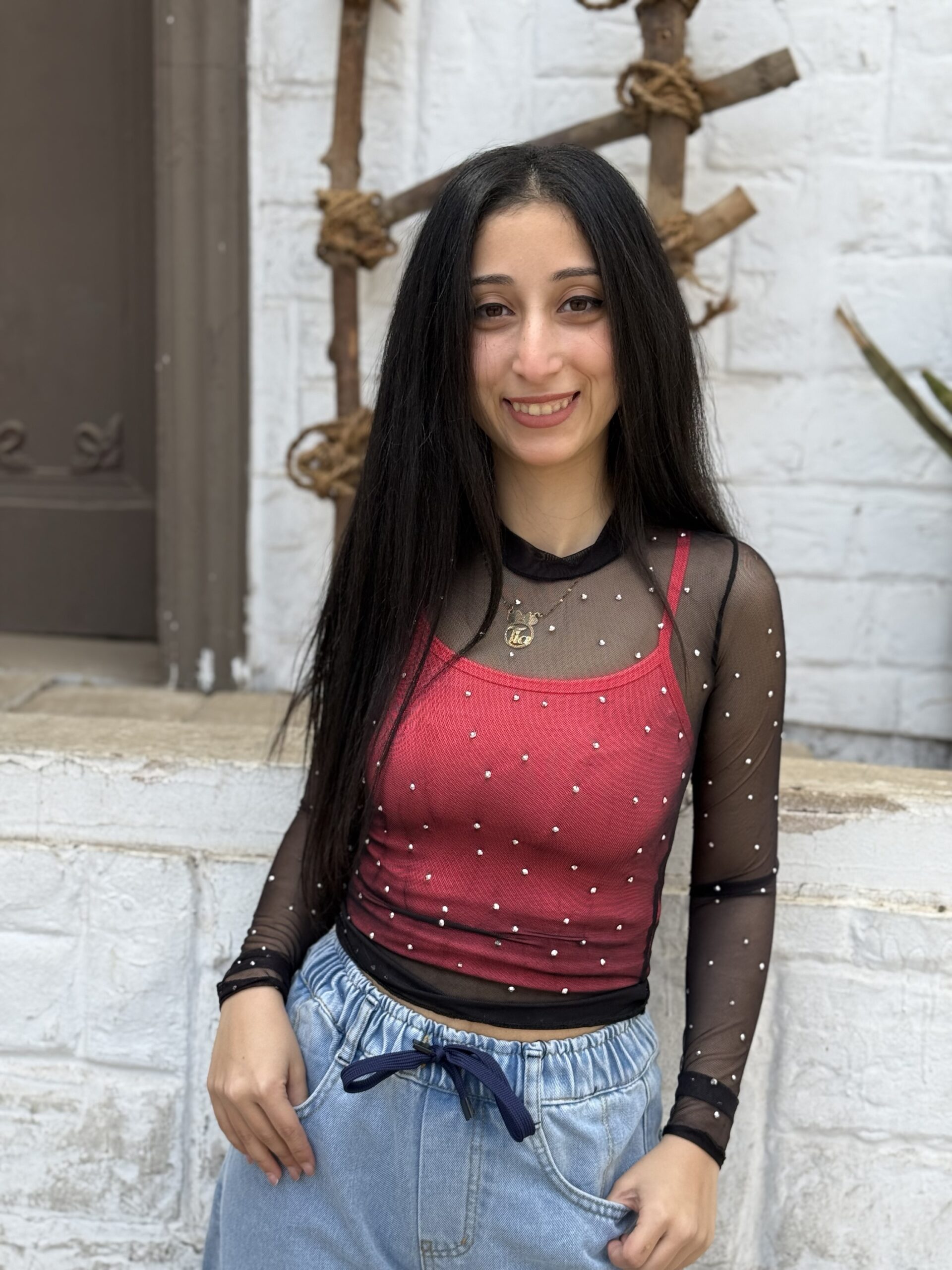 img_2288 توينز بلوزه شيفون استراس و توب حماله سادة - الصورة 1