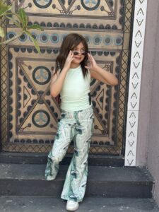 Ruched Knot Side Tank Top & Tie-Dye Printed Slim Fit Casual Flare Pants - Image 3